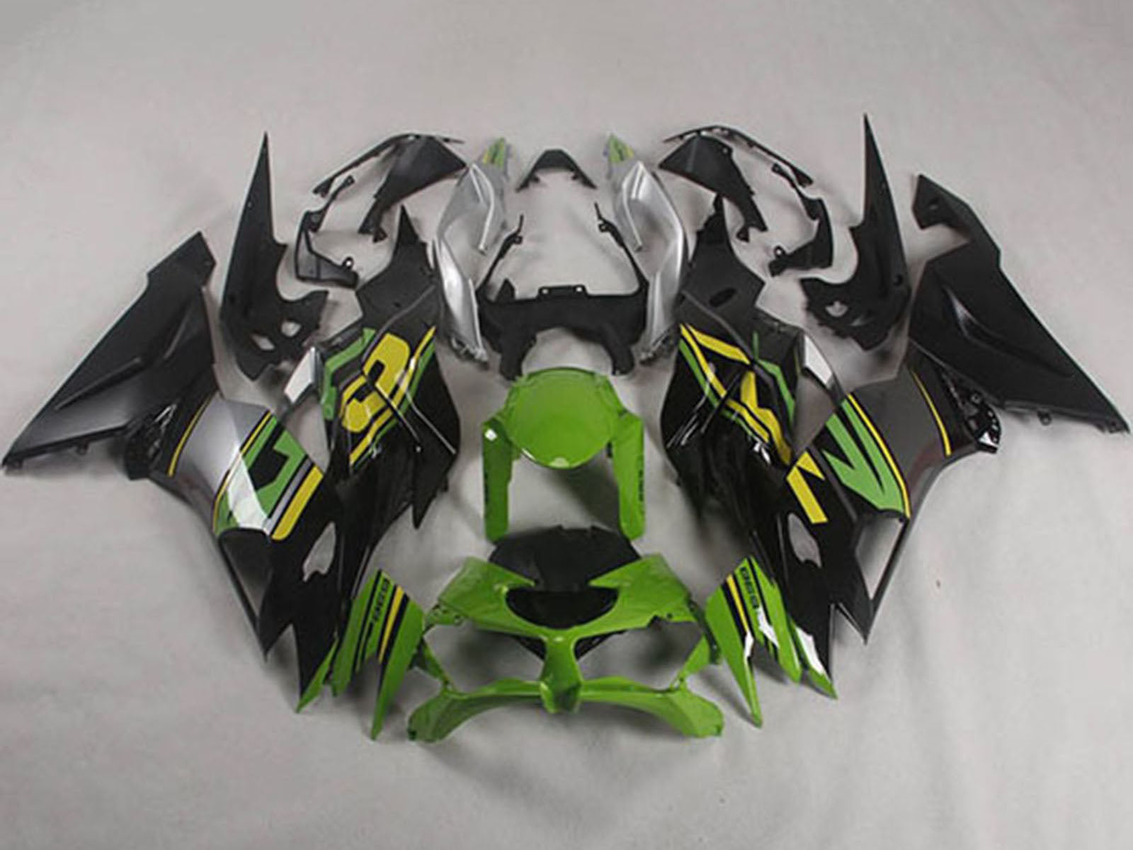 Best Aftermarket Motorcycle Fairings UK, 2019 2020 2021 2022 Black Green Kawasaki ZX6R Motorcycle Fairings UK