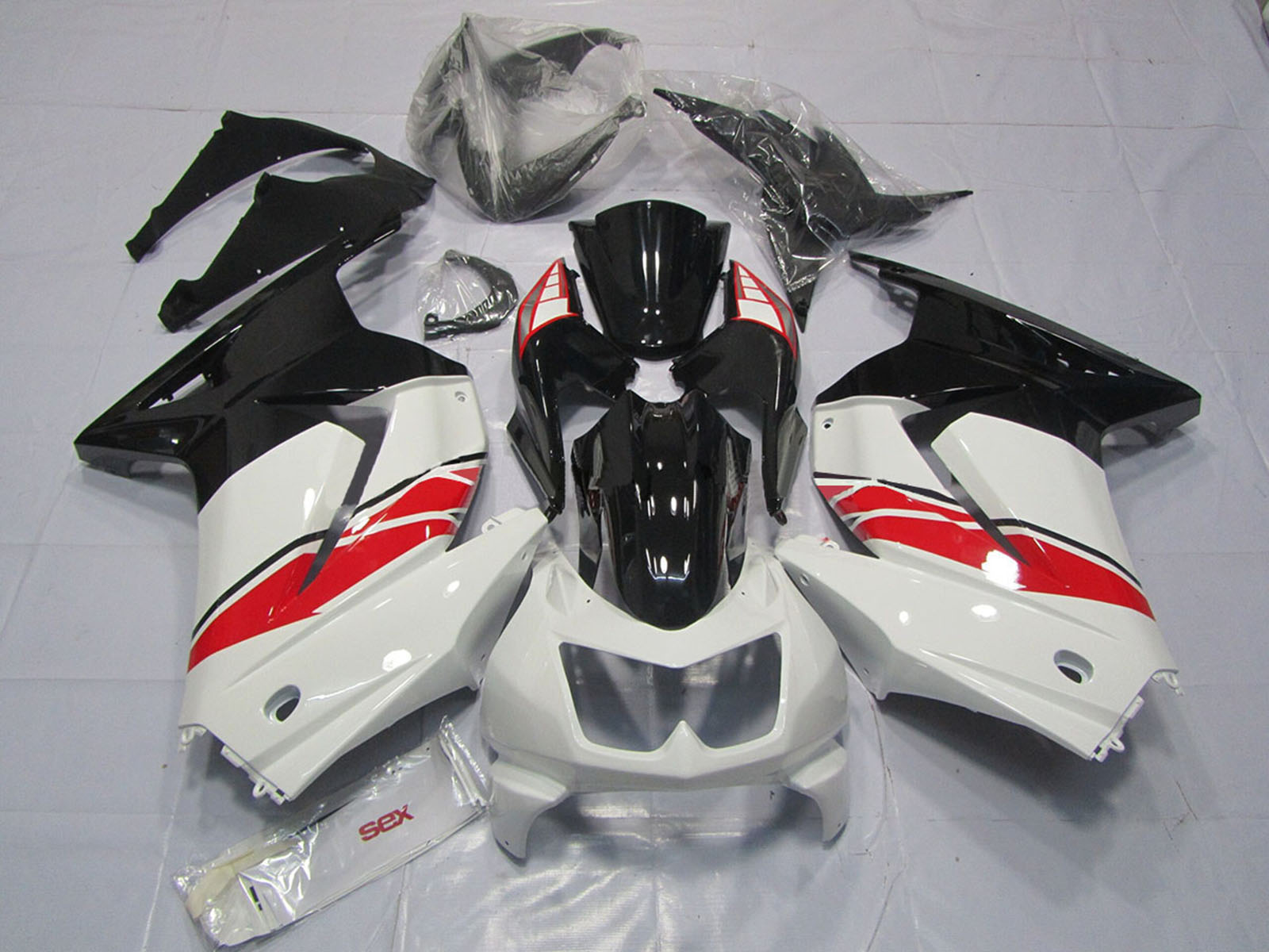 2008-2012 White Red Glossy Black Yama Style Kawasaki Ninja 250 Fairing Kit