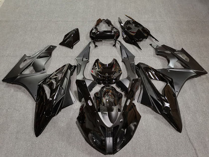 2009-2014 BMW S1000RR Glossy Black Matte Black Carbon Fiber Fairing Kit