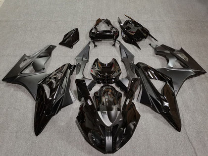 2009-2014 BMW S1000RR Glossy Black Matte Black Carbon Fiber Fairing Kit