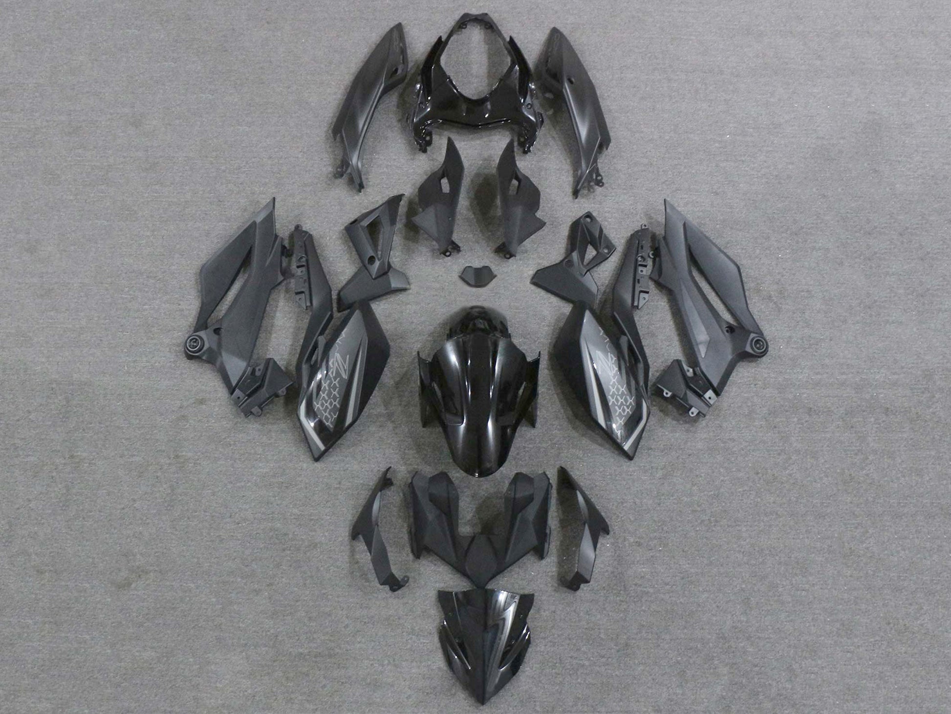 2018-2024 Matte Black Glossy Black Kawasaki Z400 Fairing Kit