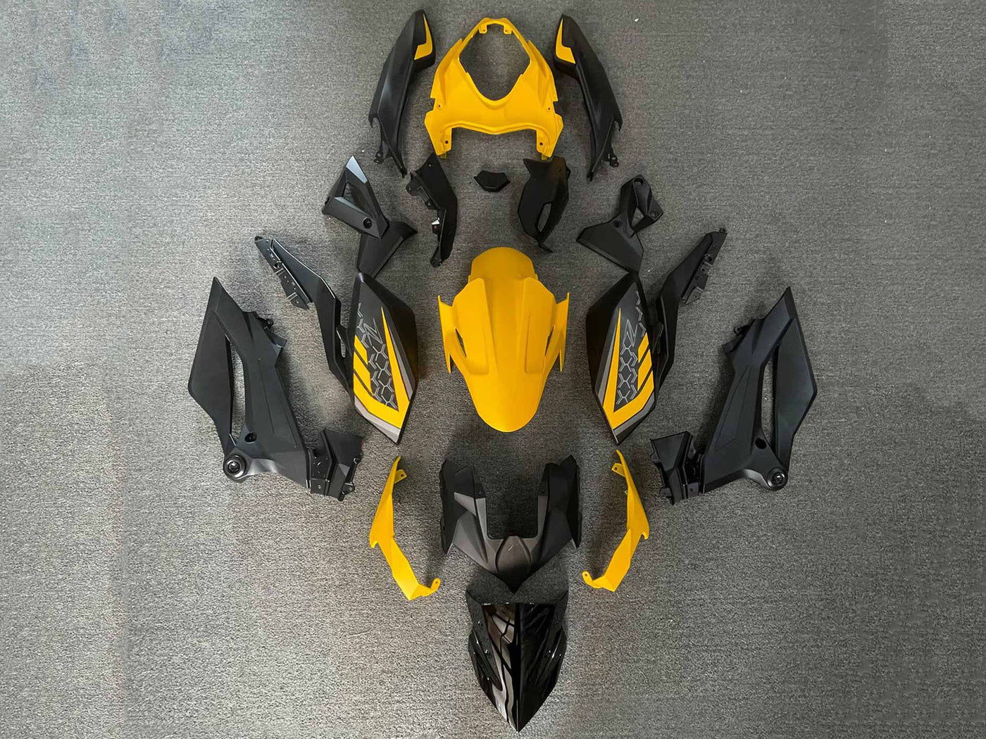 2018-2024 Yellow Black Kawasaki Z400 Fairing Kit