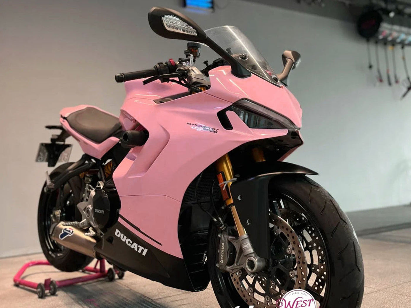 2021-2024 Black Pink Ducati Supersport 950 950S Fairing Kit