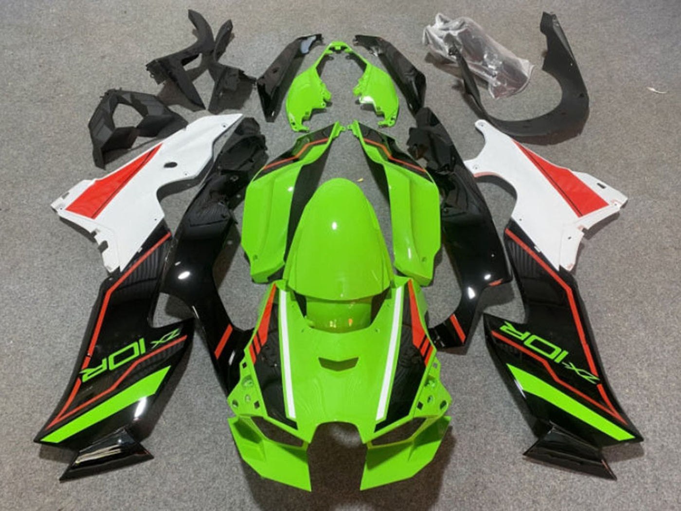 2021-2025 Green Black White Kawasaki ZX10R Fairing Kit