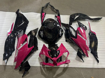 2019-2022 Kawasaki ZX-6R Glossy Black Pink Fairing Kit