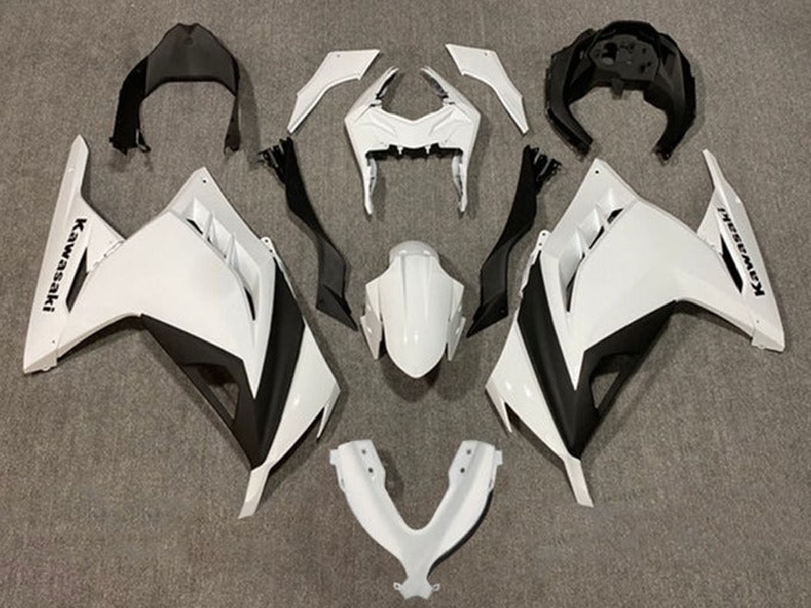 2013-2024 Glossy White Black Kawasaki Ninja 300 EX300R Fairing Kit