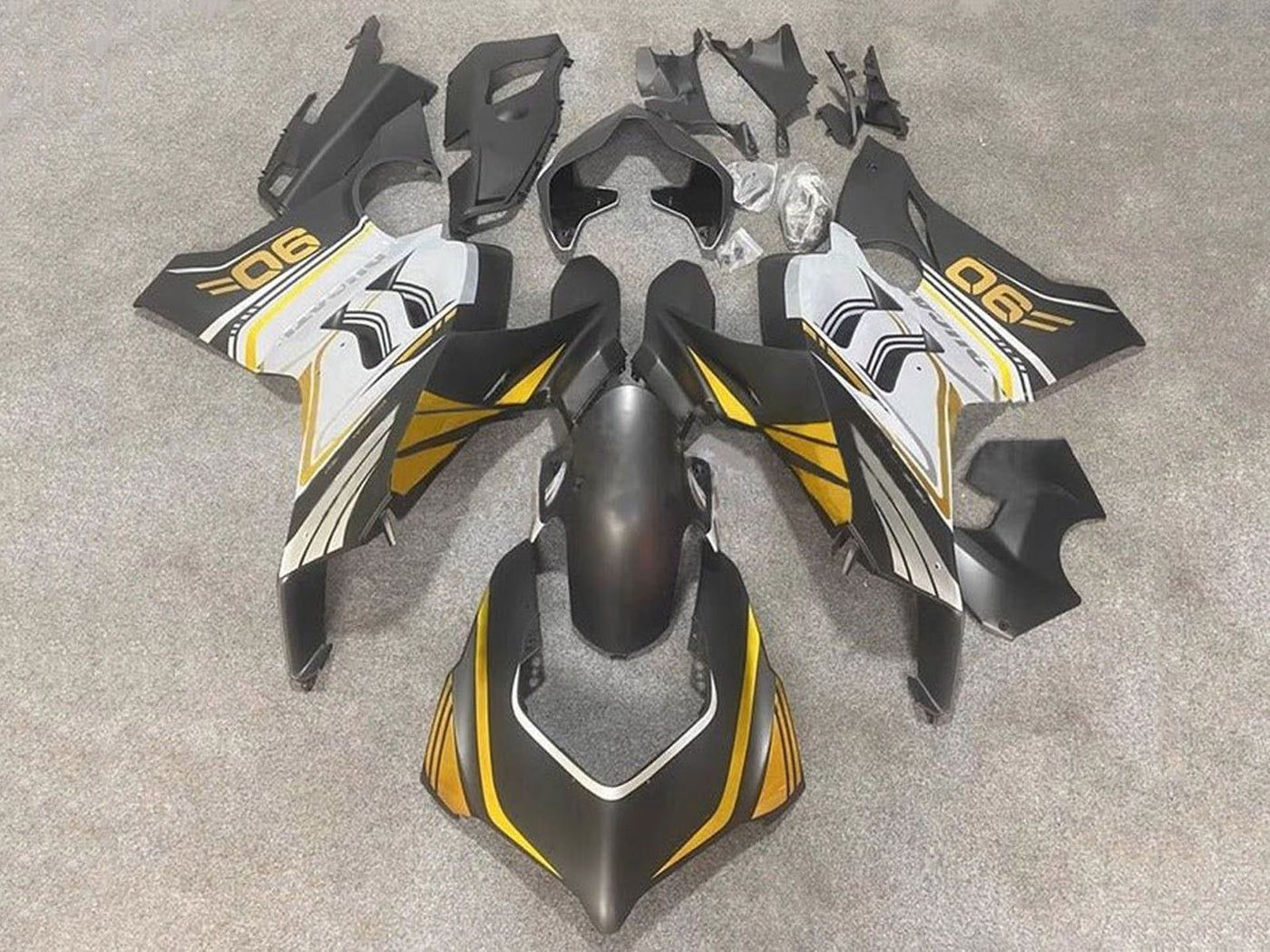 2020-2021 Matte Black Gold White Ducati Panigale V4 V4S Fairing Kit