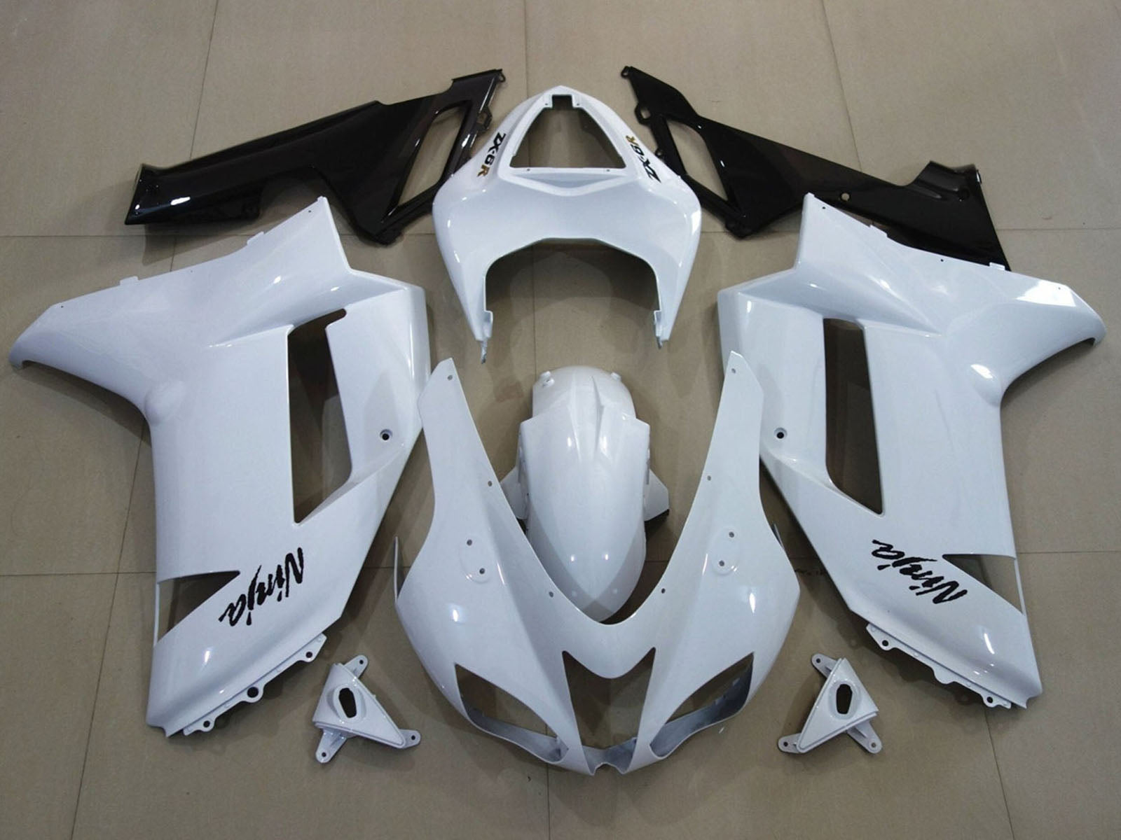 2007-2008 White Black Kawasaki ZX6R Motorcycle Fairings， Purchase 2007-2008 White Black Kawasaki ZX6R Motorcycle Fairings UK - UK