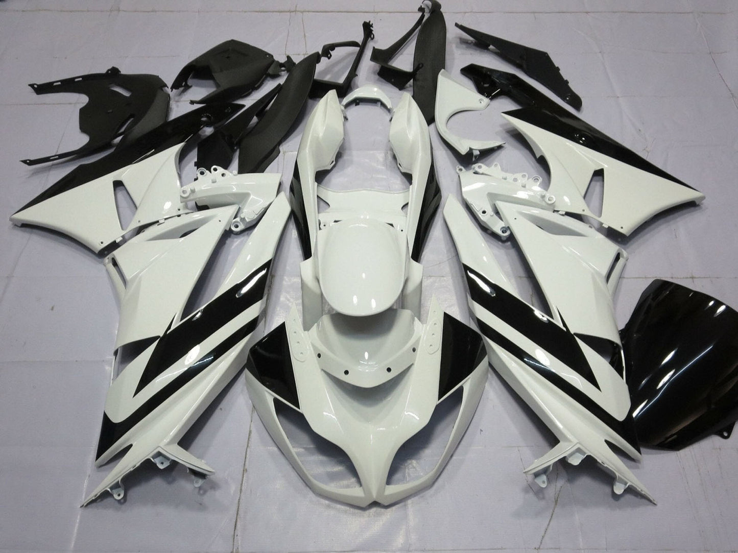 2009-2012 White Black Kawasaki ZX6R 636 Fairing Kit