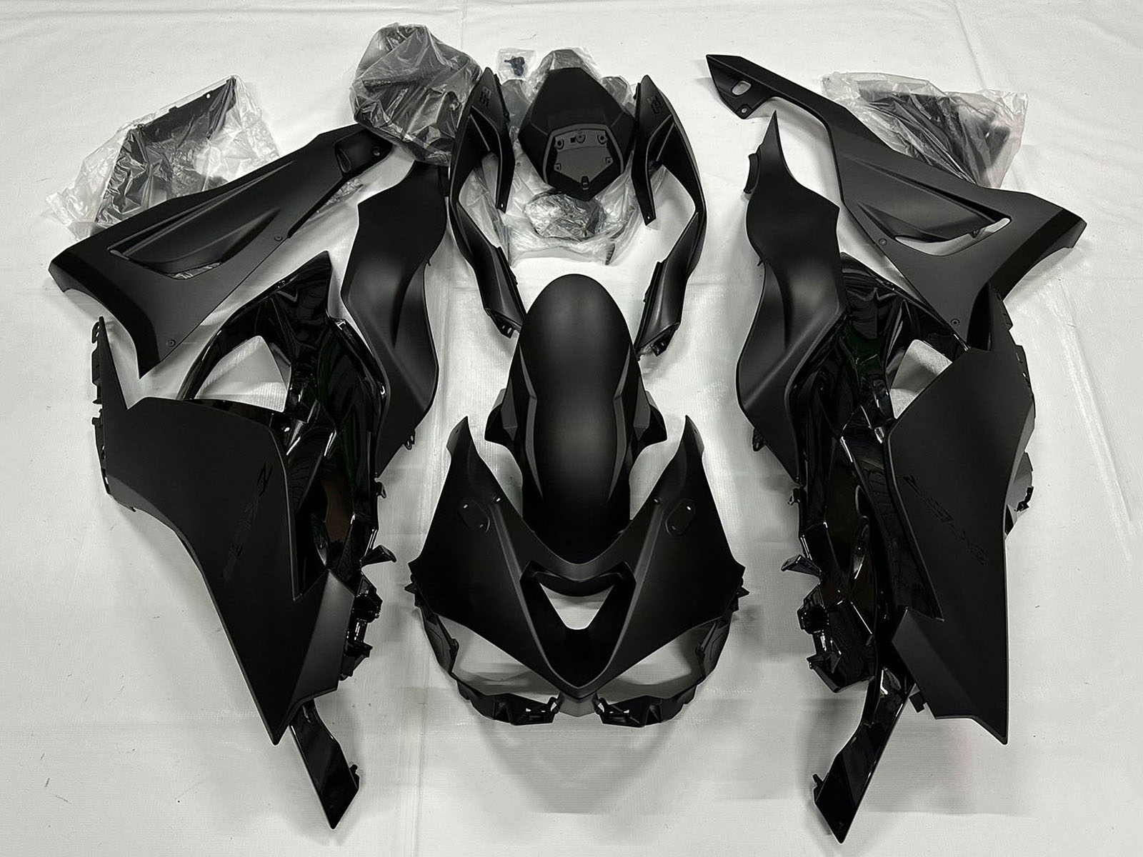 2023-2025 Matte Black Kawasaki ZX6R Motorcycle Fairings， Purchase 2023-2025 Matte Black Kawasaki ZX6R Motorcycle Fairings UK - UK
