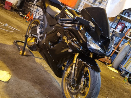 2005-2006 Kawasaki ZX-6R Glossy Black Gold Decals Fairing Kit