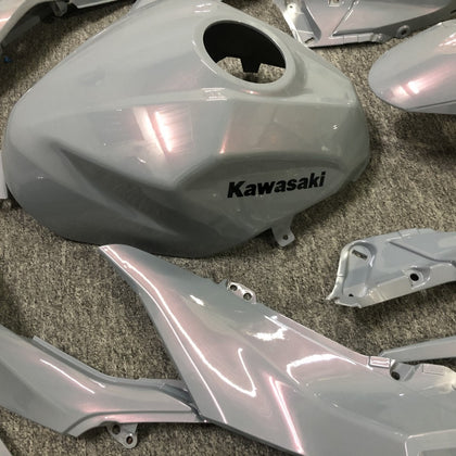 2024-2025 Kawasaki Ninja 500 Chameleon Gray/pink Fairing Kit
